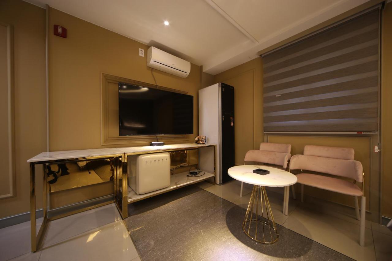 Hotel Yeogiatte Daegu Station Exterior photo